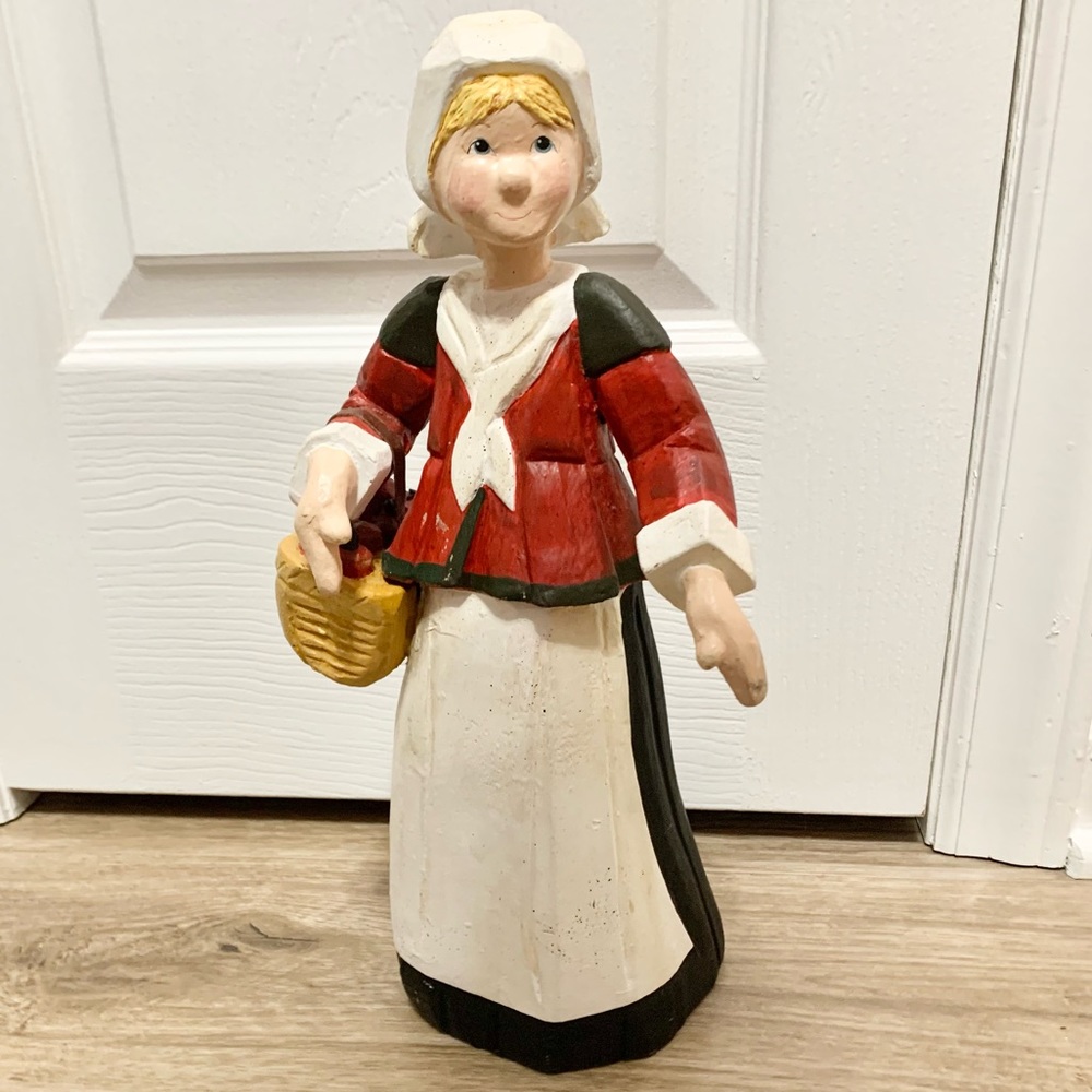 Thanksgiving House of Hatten ‘95 Apple Basket Pilgrim Girl 14” Wooden
